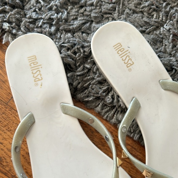 Melissa Harmonic Studs Champagne Gold Thong Sandals Studded Bow Vegan Size 9 - Picture 3 of 7